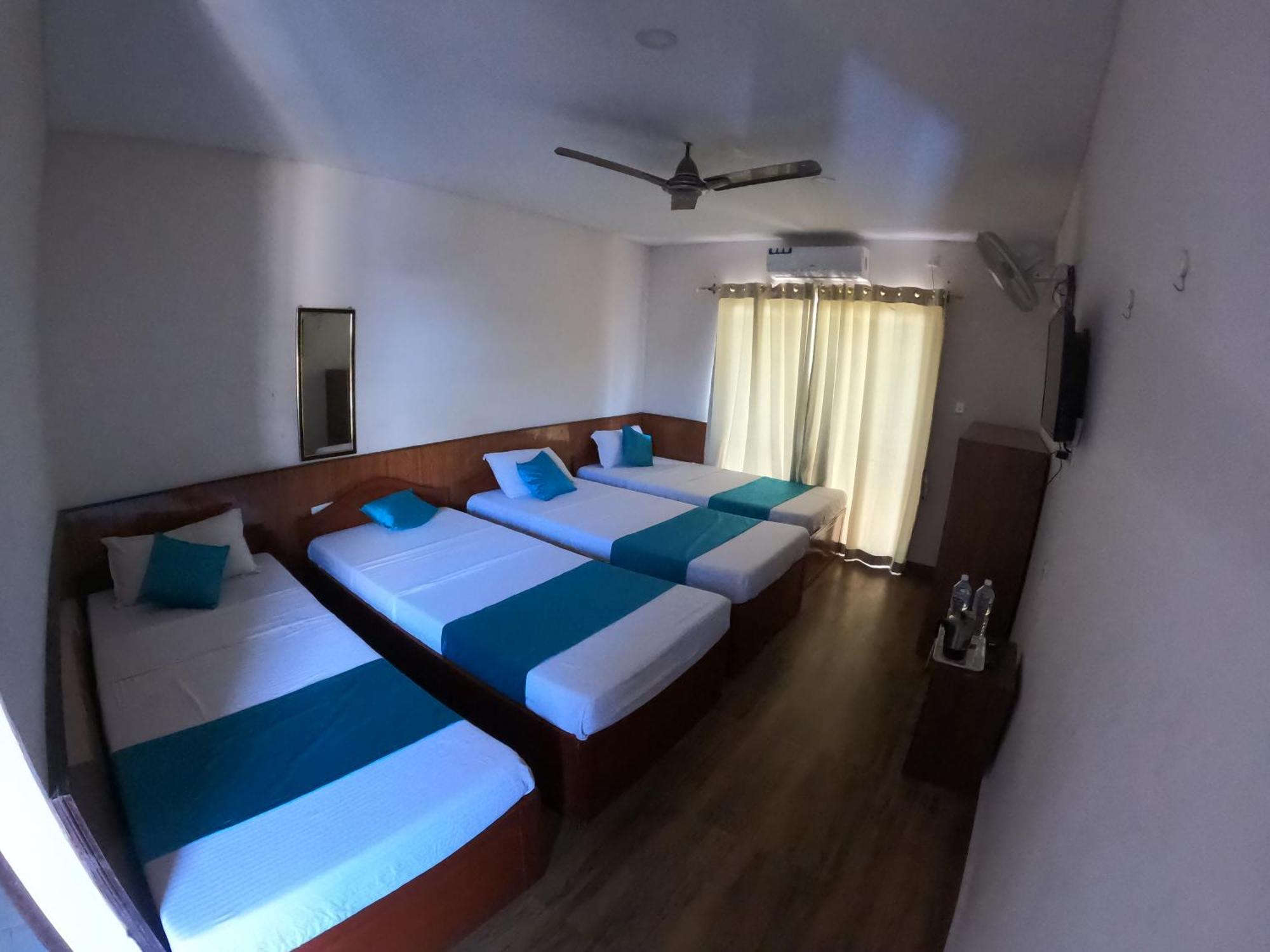 Hotel Dolly Pokhara Exterior photo