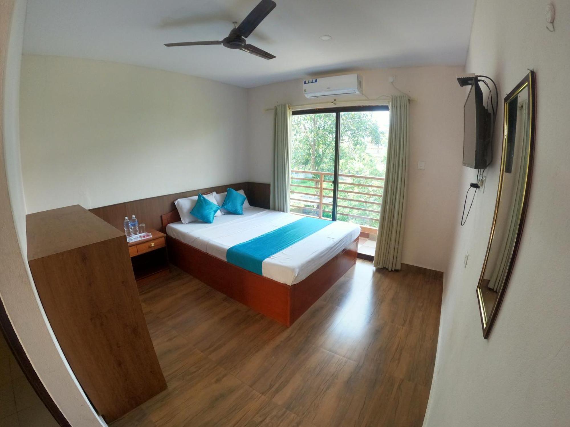 Hotel Dolly Pokhara Exterior photo